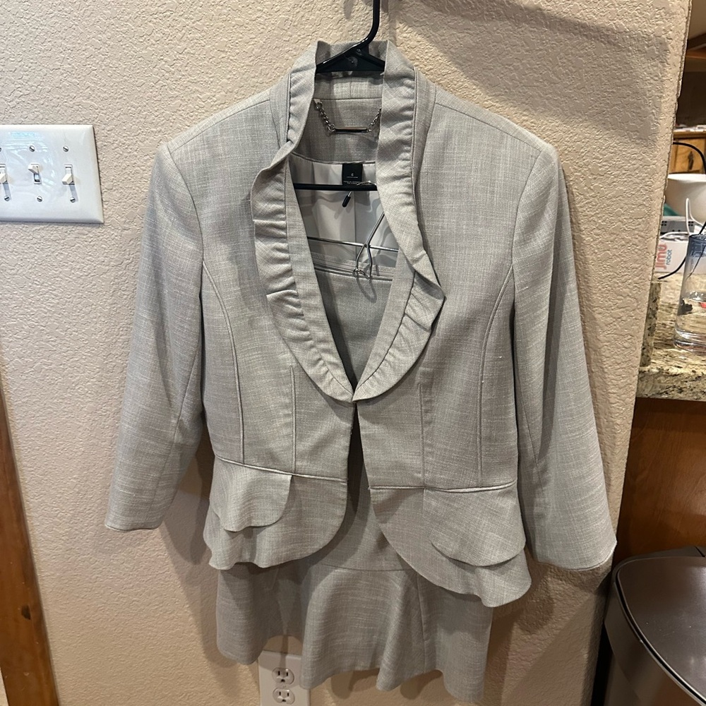Elegant Gray Women's Jacket